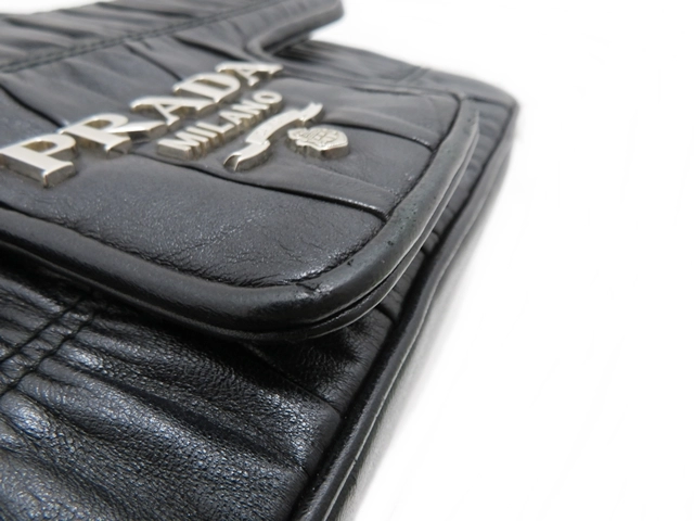PRADA　プラダ　ギャザー　チェーンショルダー　ブラック　カーフ　2148103818677【437】
