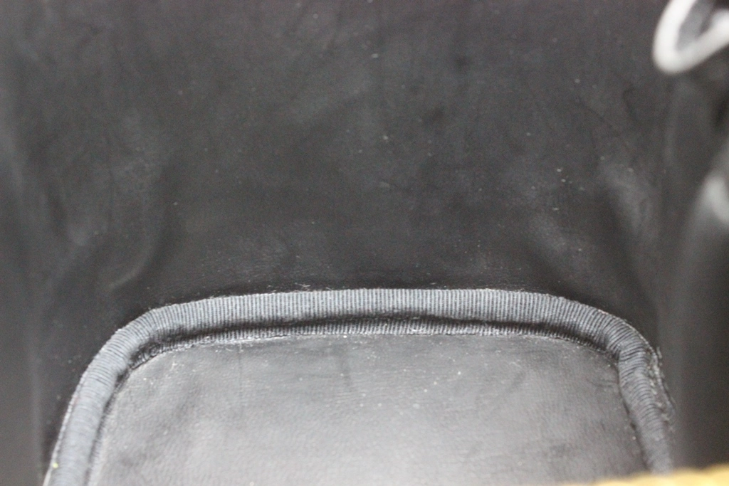 CHANEL シャネル バニティバッグ 縦型バニティ ブラック/ゴールド金具 キャビア A01998【472】YY