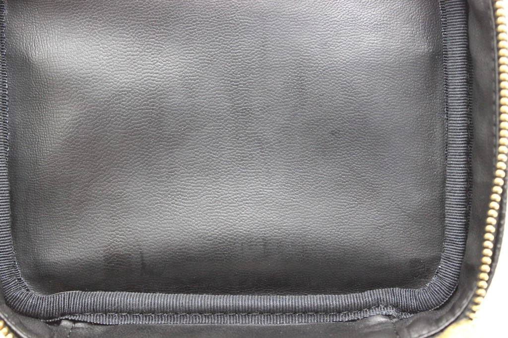 CHANEL シャネル バニティバッグ 縦型バニティ ブラック/ゴールド金具 キャビア A01998【472】YY