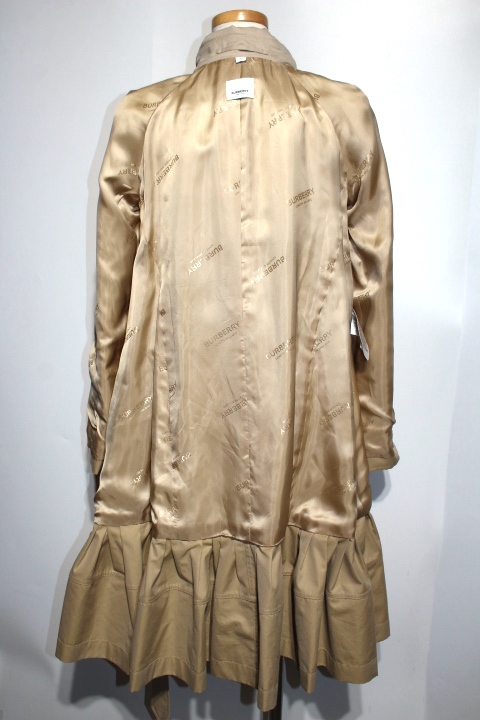 BURBERRY バーバリー アウター トレンチコート 8026560