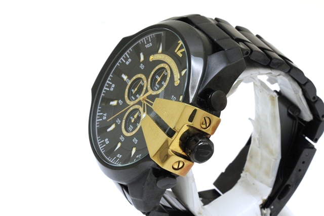 稼働品【ディーゼル】DZ-4338 クロノグラフ ブラック文字盤 デイト