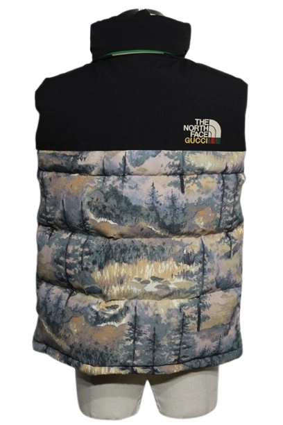 21AW GUCCI グッチ 衣類 THE NORTH FACEコラボダウンベスト メンズS フォレストプリント ナイロン 663762XAADS3471