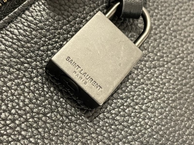 サンローランパリ　ブリーフケース　ビジネスバック　サックドジュール SAINT LAURENT サンローラン ブリーフケース サックドジュール カーフ