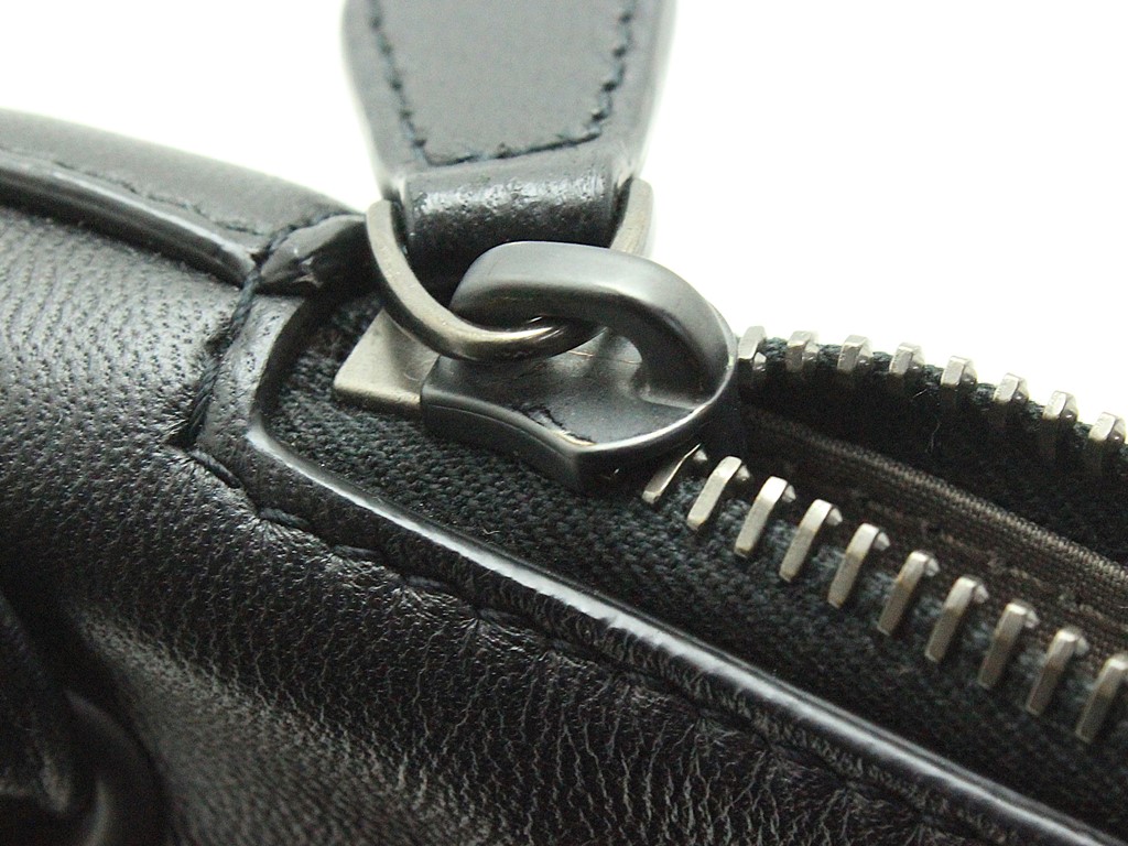 BOTTEGA VENETA ボッテガヴェネタ イントレチャート ショルダーバッグ  