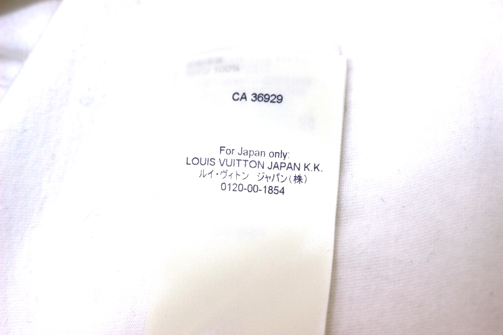 LOUIS VUITTON ルイヴィトン 衣類 反転ロゴ Tシャツ レディース LOUIS VUITTON ルイヴィトン 衣類 反転ロゴ Tシャツ レディース