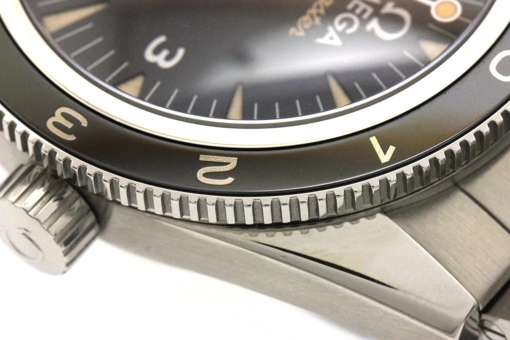 OMEGA オメガ 腕時計 2015年正規品 シーマスター 300m スペクター 7007本限定モデ﻿ル 233.32.41.21.01.001 ブラック文字盤 スティール 自動巻き【472】SJ