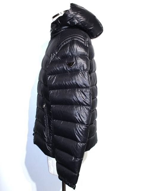 極美品　PRADA プラダ　ダウン サイズ50 L ブラック PRADA プラダ ダウン ダウンジャケット メンズ50 約Lサイズ ブルゾン