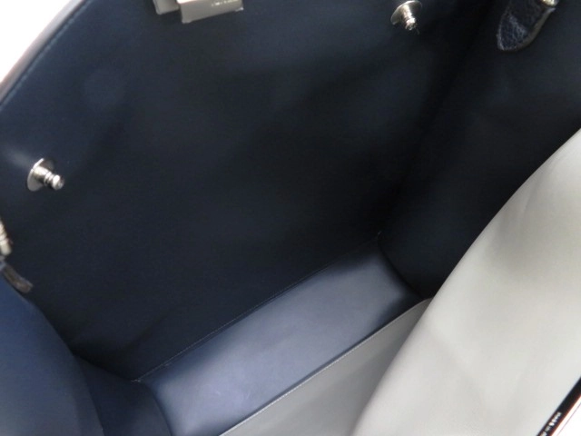 FENDI フェンディ ピーカブー アイシーユー トートバッグ ショルダーバッグ レザー ネイビー【473】