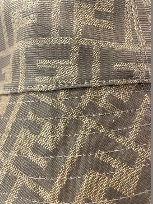 FENDI フェンディ 帽子 ズッカリバーシブルバケットハット FENDI フェンディ 帽子 ズッカリバーシブルバケットハット