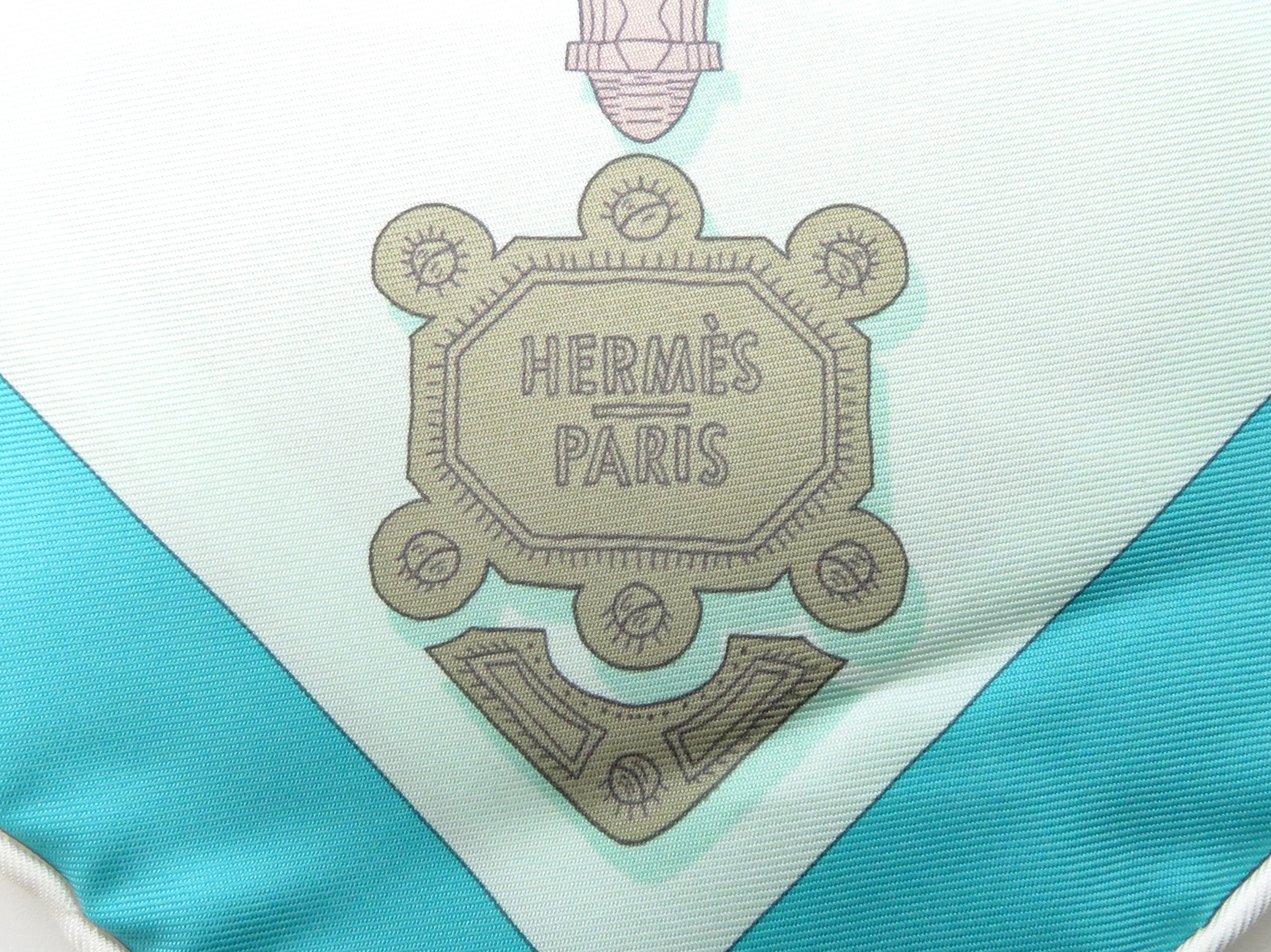 HERMES 新作 華麗なスカーフ カレ90 Merveilleuses Lanternes 593081S 02_detail_wm_4