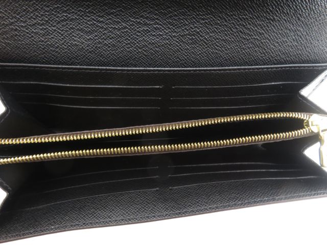 LOUIS VUITTON ルイヴィトン ポルトフォイユ・サラ モノグラム