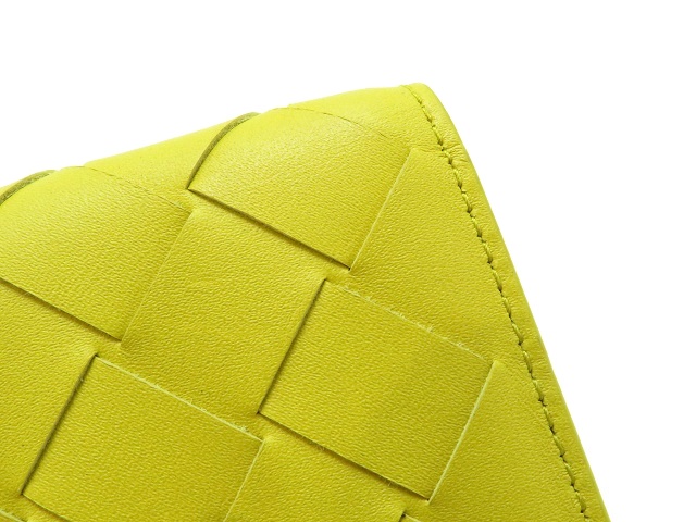 BOTTEGA VENETA ボッテガ・ヴェネタ イントレチャート 三つ折