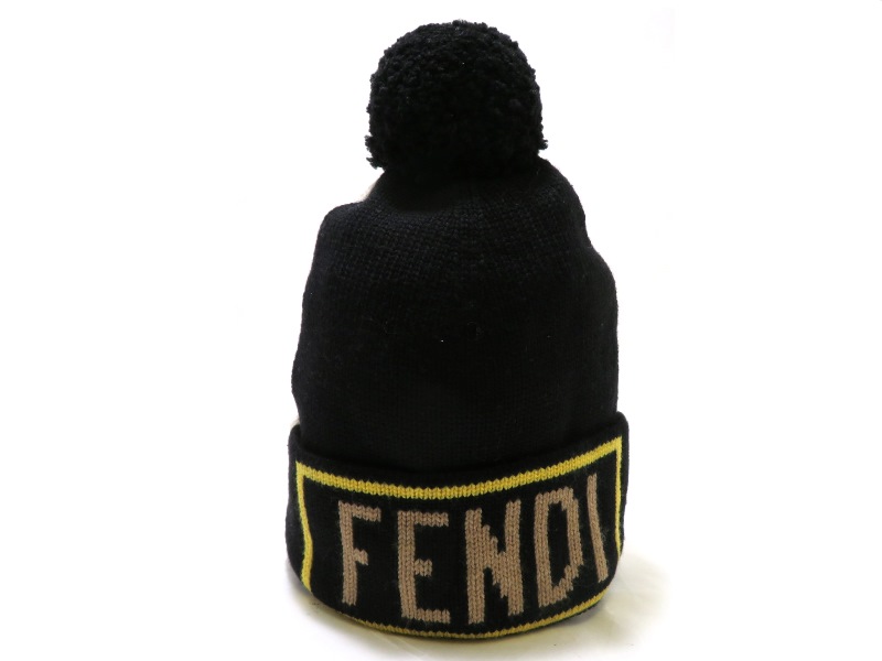 FENDI フェンディ 帽子 ニット帽 キャップ ホワイトウール - ニット ...