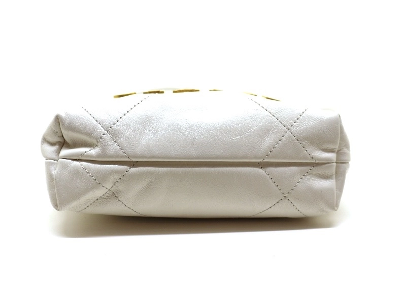 CHANEL　シャネル　ショルダーバッグ　シャネル２２　ミニ　ホワイト／ＧＰ　ゴールド金具　AS3980　2120000324734　【中古】【大黒屋】【200】