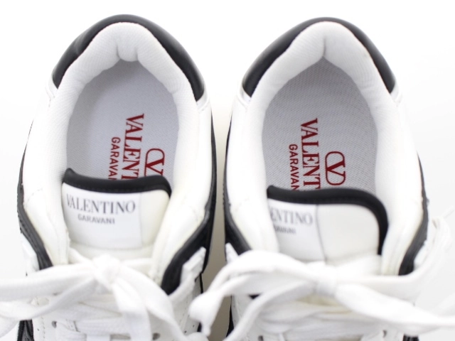 VALENTINO バレンチノ 靴 フリードット ロートップスニーカー レディース36ハーフ(約23.5cm) ホワイト/ブラック 革 4W2S01G5 (2148103861673) 【200】