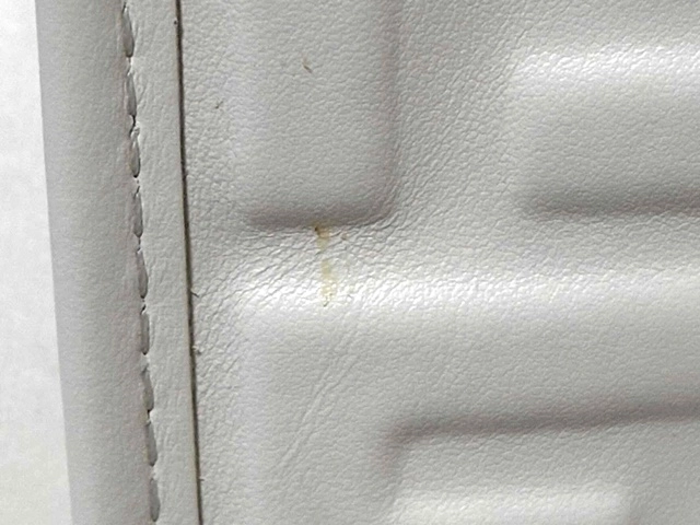 FENDI　フェンディ　ＦＦエンボス　サンシャイン　ミディアム　ホワイト　2WAYバッグ　カーフ【431】2143000733993