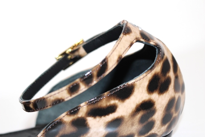 マルジェラヒョウ柄オープントゥシューズ 37 マルジェラヒョウ柄オープントゥシューズ 37