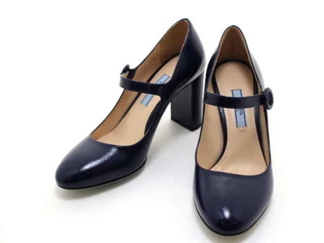 Prada メリージェーン フラットシューズ | ブラック | FARFETCH JP