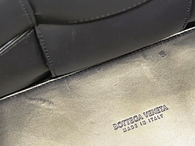 Bottega Veneta ボッテガ・ヴェネタ スモール ザ・アルコ トート ブラック/パープル レザー 【472】KS