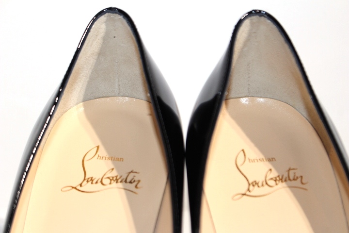 Christian Louboutin クリスチャンルブタン パンプス レディース