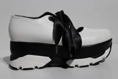 MARNI　マルニ　靴　スニーカー　レディース37　ブラック　ホワイト　レザー　リボン　2147100394689　【432】