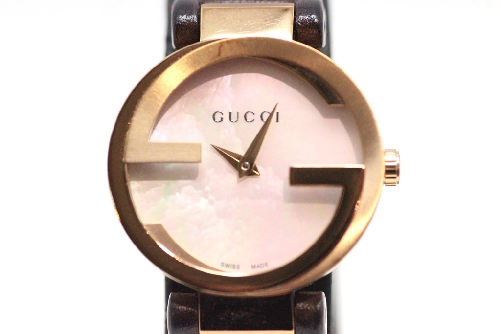 GUCCI グッチ レディース クオーツ インターロッキング 133.5 ピンク 