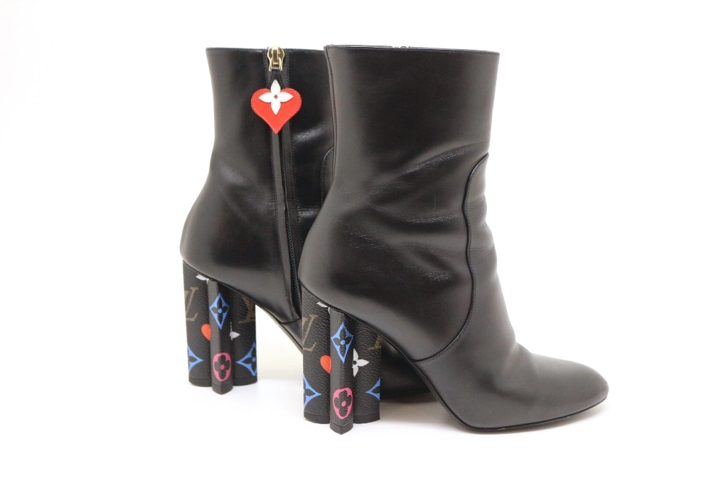 LOUIS VUITTON ルイヴィトン シルエットライン ショートブーツ レディース35（約22.5㎝） ブラック/マルチカラー レザー M11165