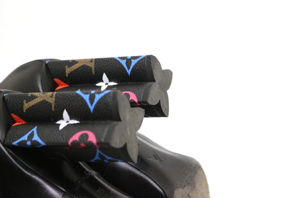 LOUIS VUITTON ルイヴィトン シルエットライン ショートブーツ レディース35（約22.5㎝） ブラック/マルチカラー レザー M11165