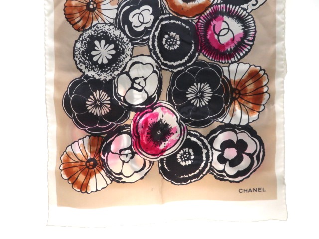 CHANEL シャネル 衣料品 スカーフ ホワイト ベージュ マルチ