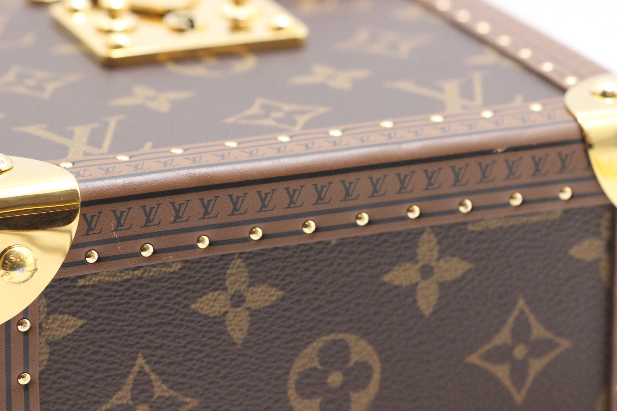 Louis Vuitton モノグラムトランクボックス ルイ・ヴィトン 手描き モノグラム トランク ボックス | 東京世田谷の