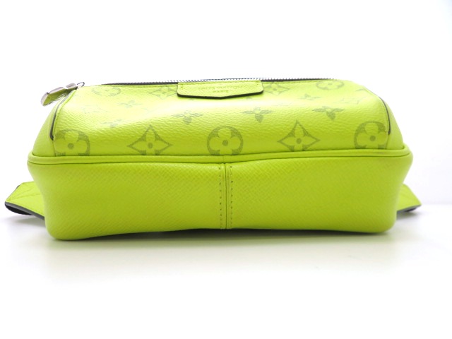 LOUIS VUITTON ルイヴィトン ボディバッグ バムバッグ・アウトドア