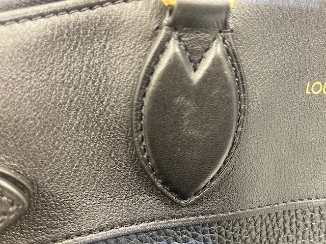 LOUIS VUITTON　ルイヴィトン　ヴァンドーム ノワール トリヨンレザー/カーフレザー×GP金具　M22914　【472】KS