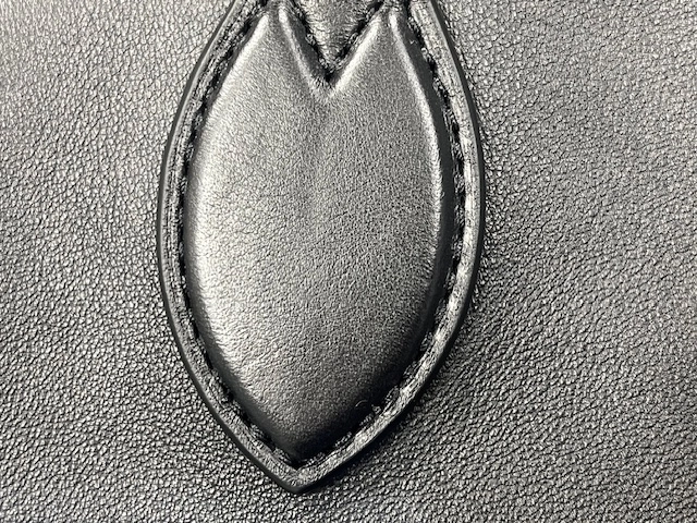 LOUIS VUITTON　ルイヴィトン　ヴァンドーム ノワール トリヨンレザー/カーフレザー×GP金具　M22914　【472】KS