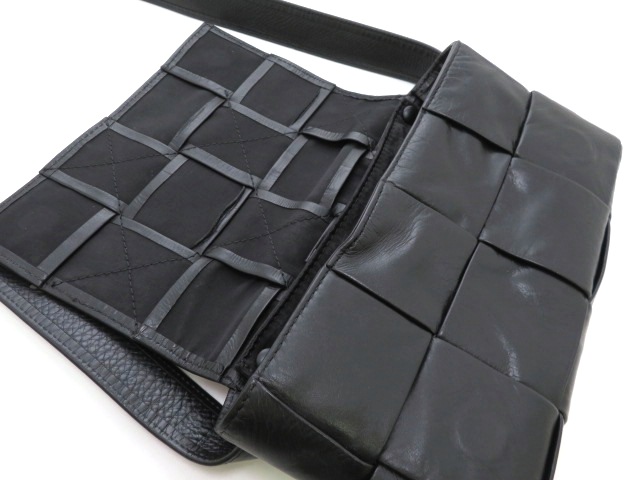 BOTTEGA VENETA ボッテガ・ヴェネタ ボディバッグ カセット