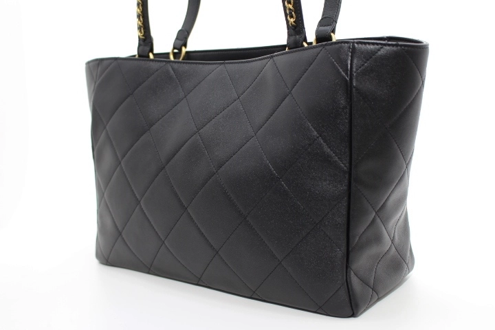 CHANEL　シャネル　バッグ　マトラッセ トートバッグ　ブラック/GP　レザー　AS3508　2022秋冬　2148103564338　【200】