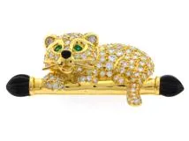Van Cleef & Arpels ヴァンクリーフ&アーペル アニマルブローチ/K18イエローゴールド/エメラルド/オニキス/ダイヤモンド 重さ約10.8g【472】SJ