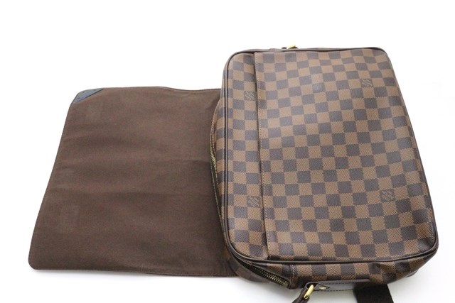 LOUIS VUITTON ルイ・ヴィトン ショルダーバッグ シェルトンMM