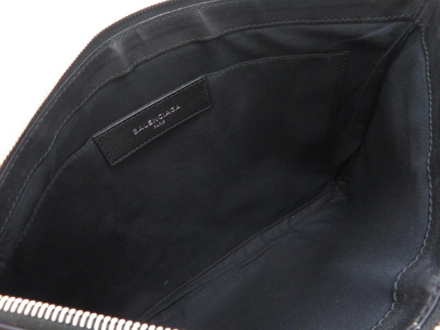 美品 BALENCIAGA バレンシアガ ネイビークリップM　黒 imgrc0112293696.jpg