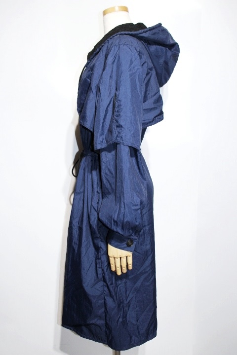 Chanel シャネル アウター ナイロンコート Pv レディース36 ネイビー ナイロン 17年秋冬 定価 576 000 抜 432 の購入なら 質 の大黒屋 公式