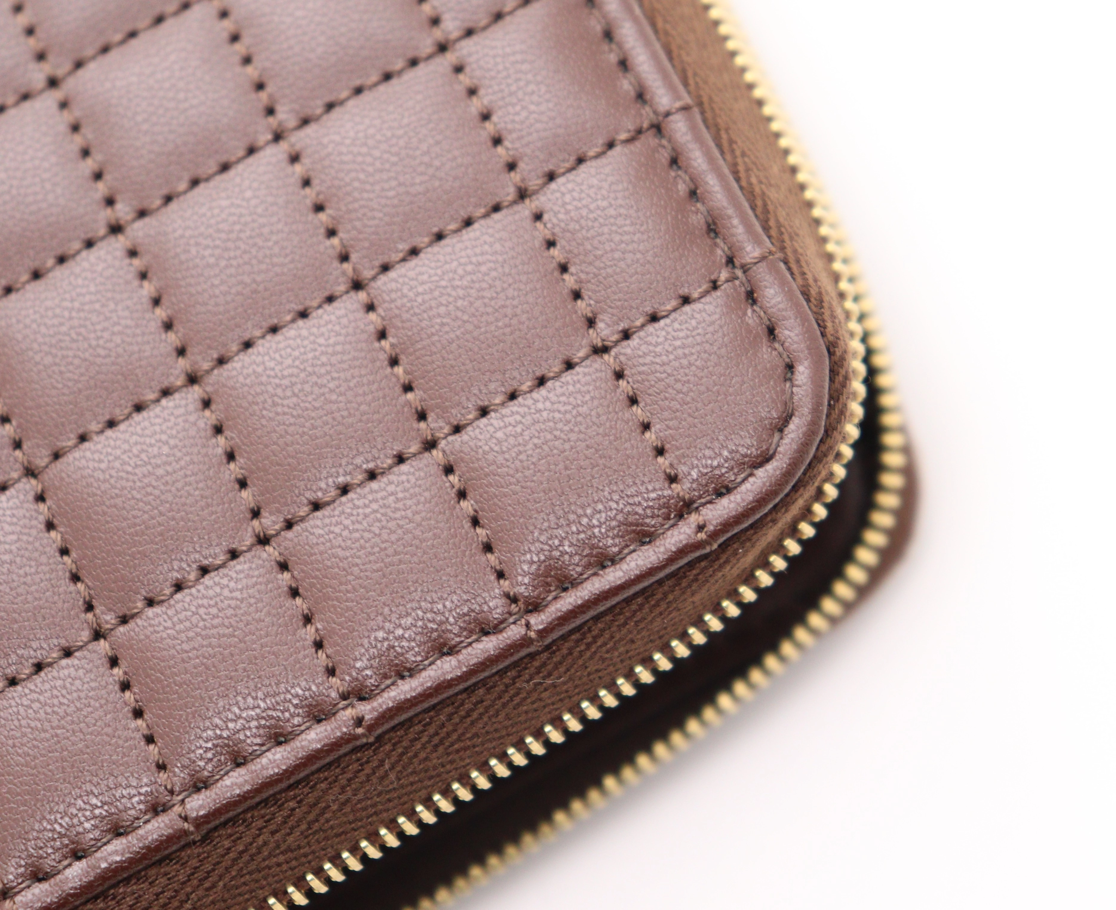 CELINE　セリーヌ　Cチャーム　ラージジップドウォレット　ダークブラウン　レザー　【471】L