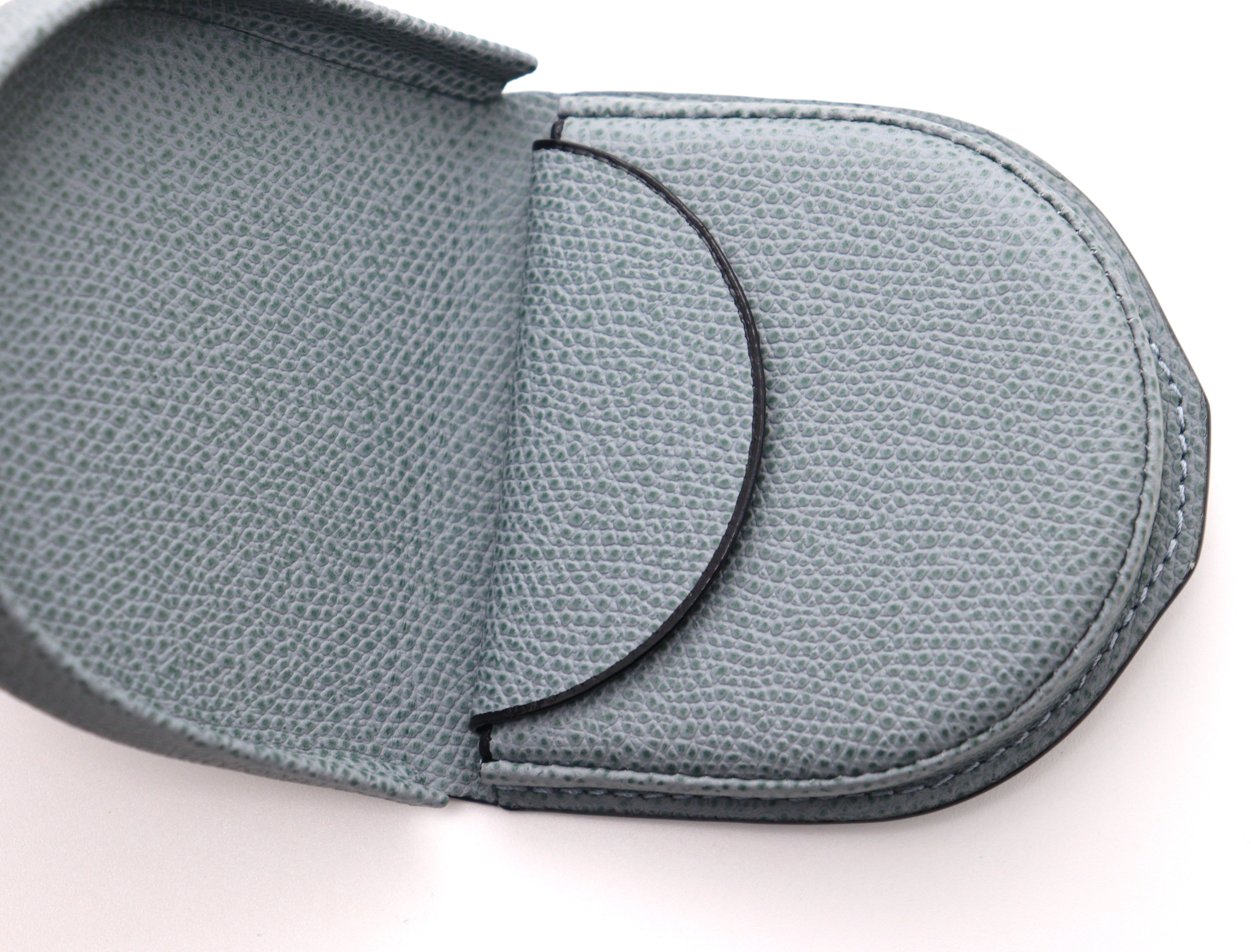 Valextra　ヴァレクストラ　馬蹄型コインケース パウダーブルー カーフ　【471】　Ｙ