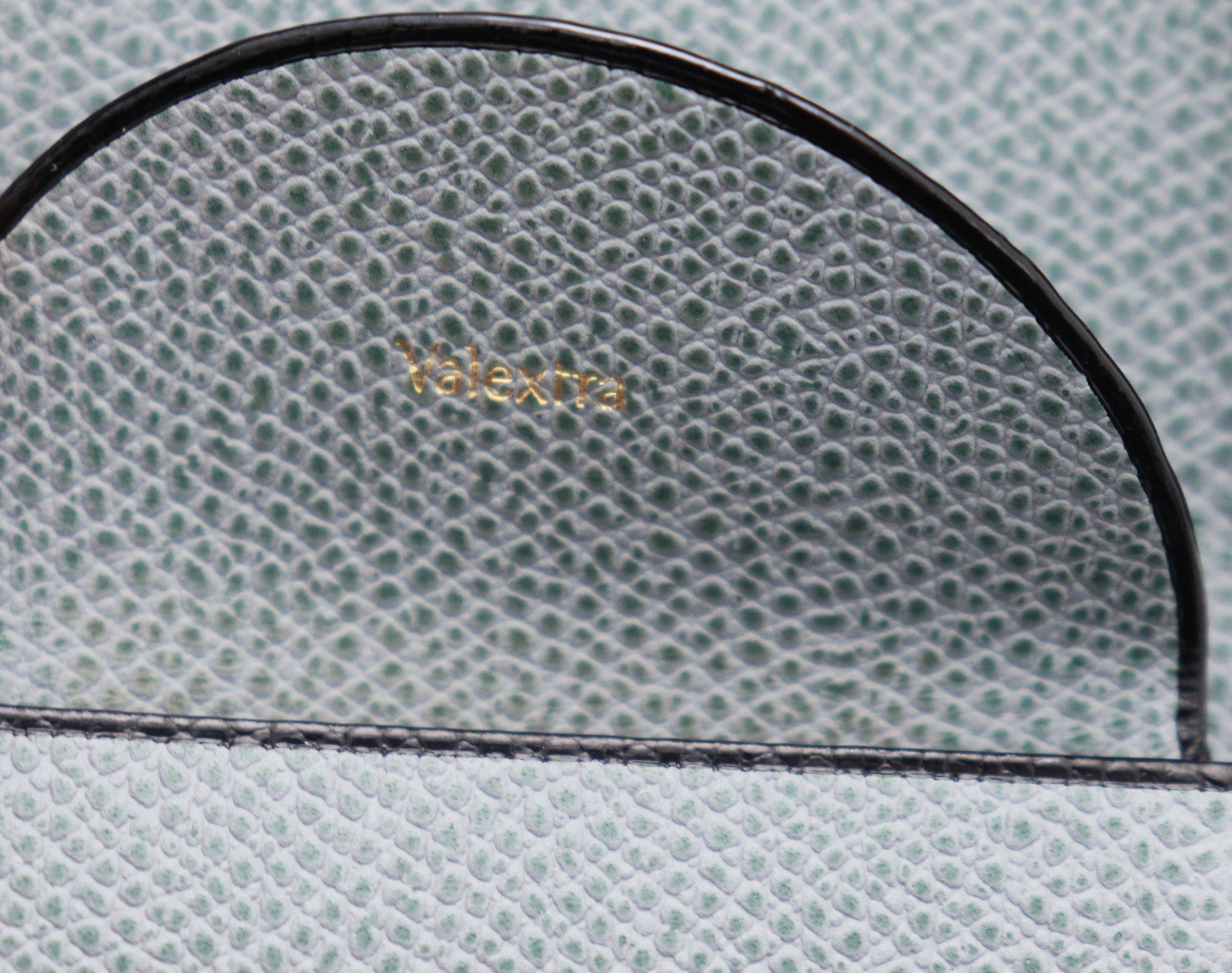 flower spirit さん専用！Valextra 馬蹄型ケース flower spirit さん専用！Valextra 馬蹄型コインケース