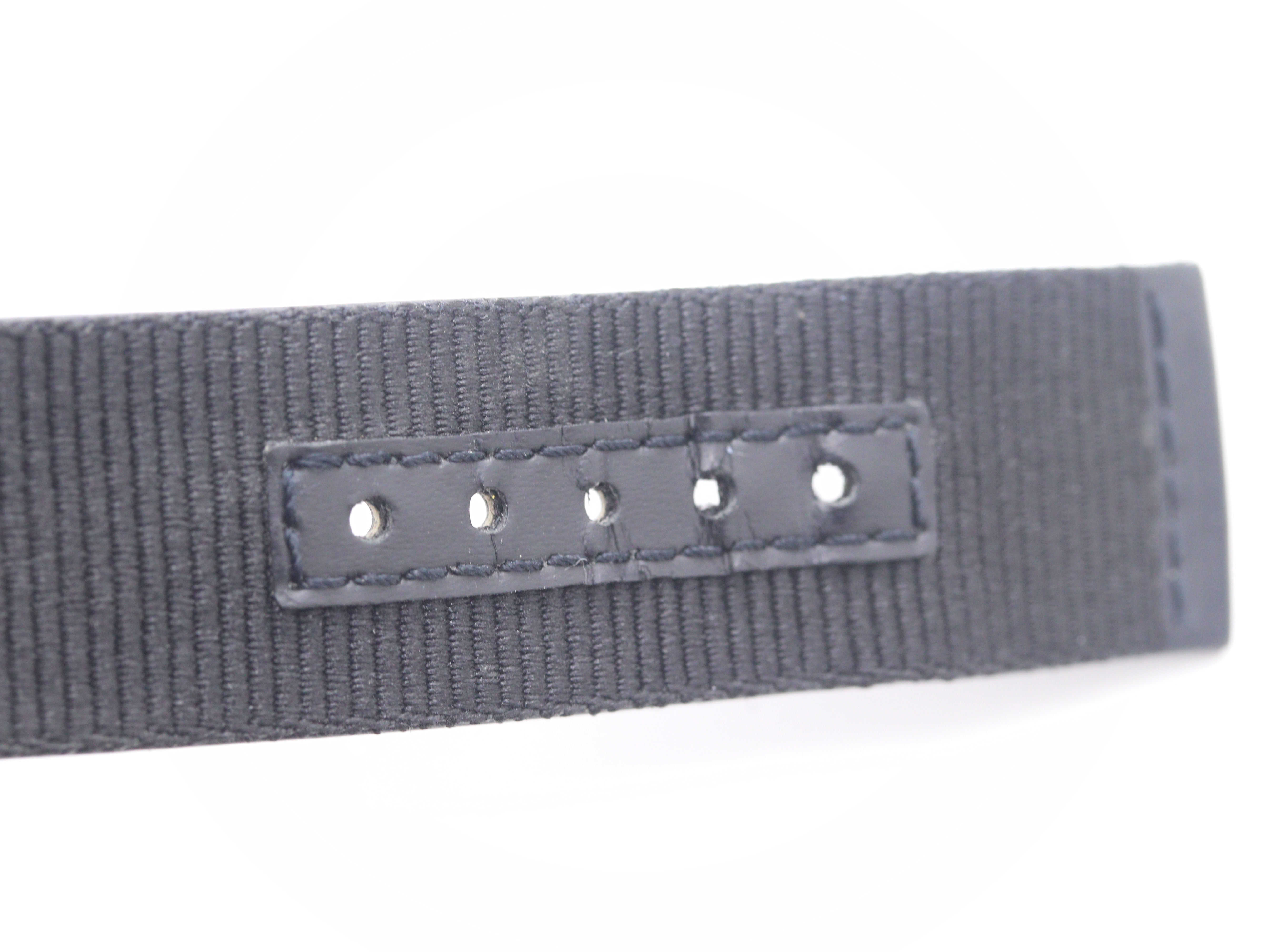 ❣️GUCCI シルバー スクエアフェイス ダイア腕時計美品❣️箱有お値下げ GUCCI グッチ 1500L スクエアフェイス 腕時計 GP/GP レディース