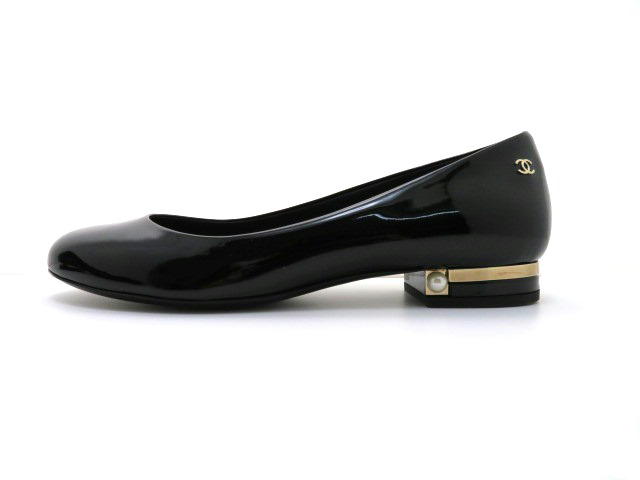 シャネル パンプス レディース38ハーフ ブラック エナメル