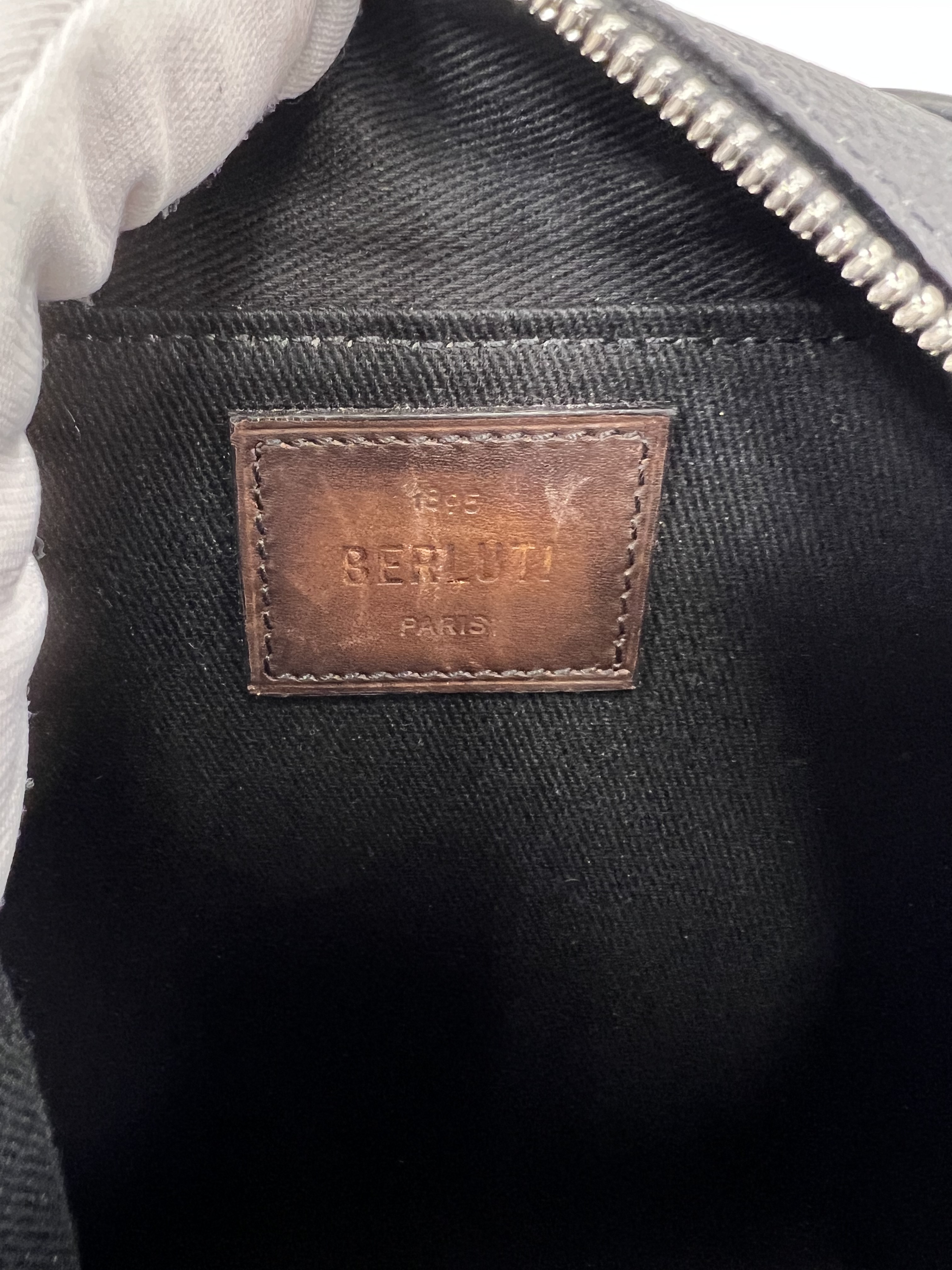BERLUTI ベルルッティ ショルダーバッグ マイルズ BERLUTI ベルルッティ ショルダーバッグ マイルズ