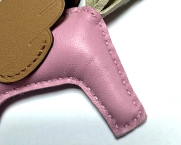 HERMES エルメス ロデオペガサスチャームPM モーヴシルベストル クレ チャイ Z刻印(2021年頃製造)【431】2147300395035