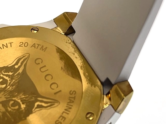 GUCCI グッチ  DIVE ダイブ クォーツ ホワイト ラバー メンズ YA136322【472】