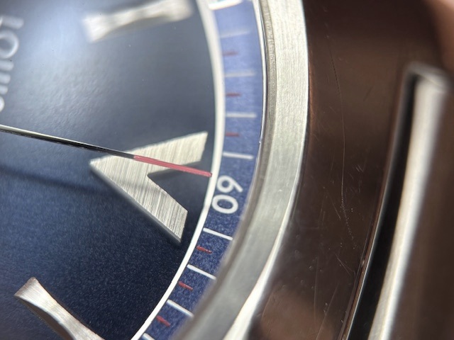 LOUIS VUITTON ルイ・ヴィトン 腕時計 ヴォヤージャー Q7D60