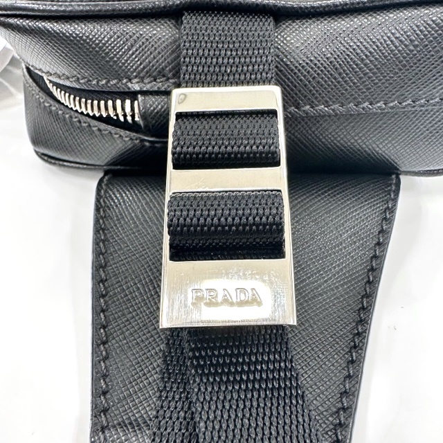 PRADA プラダ ボディバッグ ブラック サフィアーノレザー 2VL012【472】MM の購入なら「質」の大黒屋（公式）