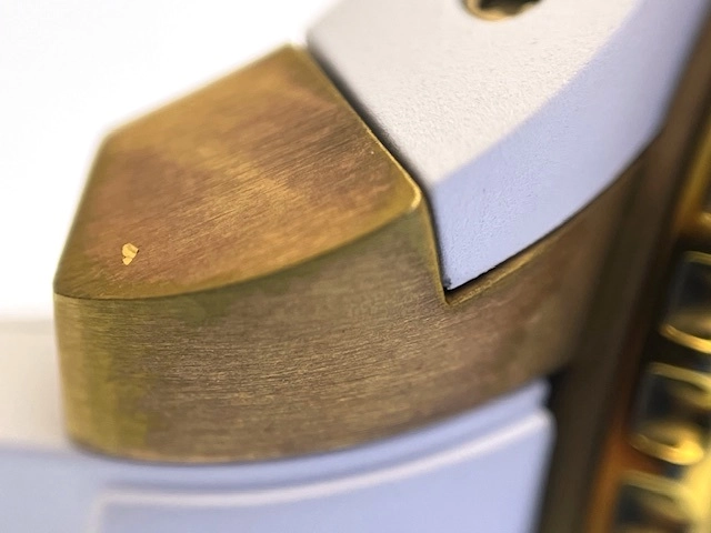 GUCCI グッチ  DIVE ダイブ クォーツ ホワイト ラバー メンズ YA136322【472】